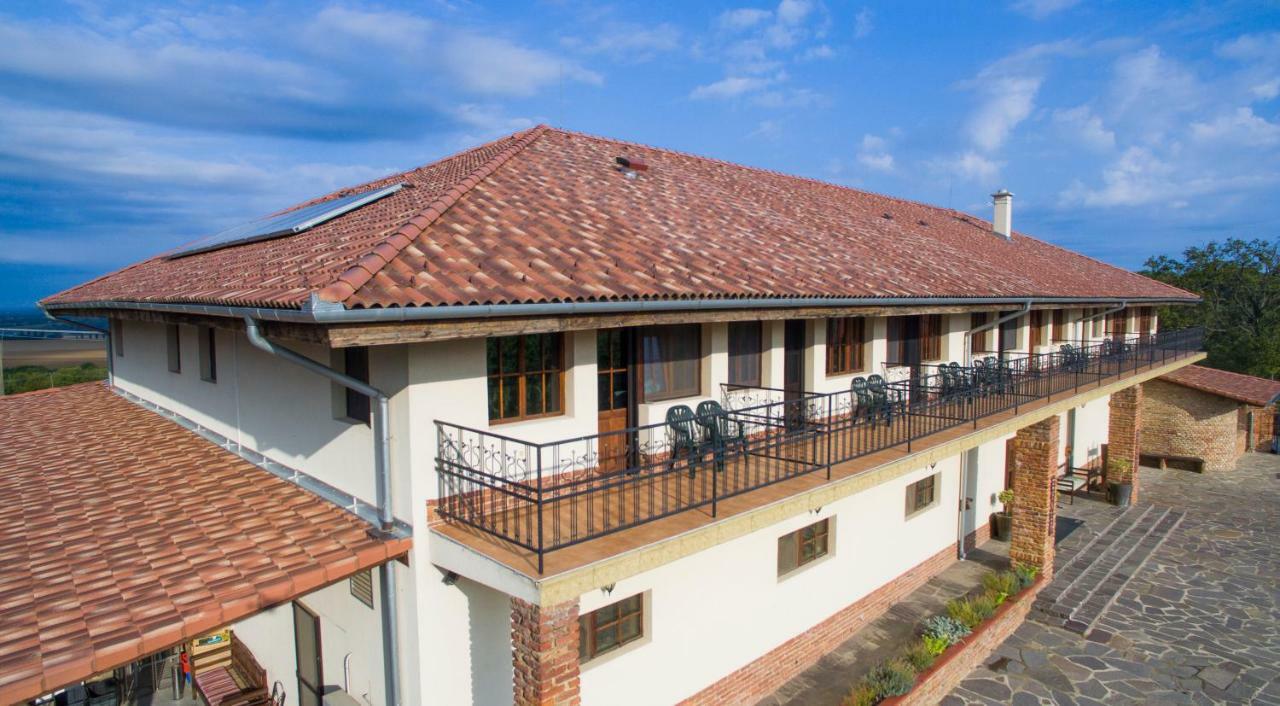 Ebner Pince - Panzio Bed & Breakfast Turbekpuszta Exterior photo