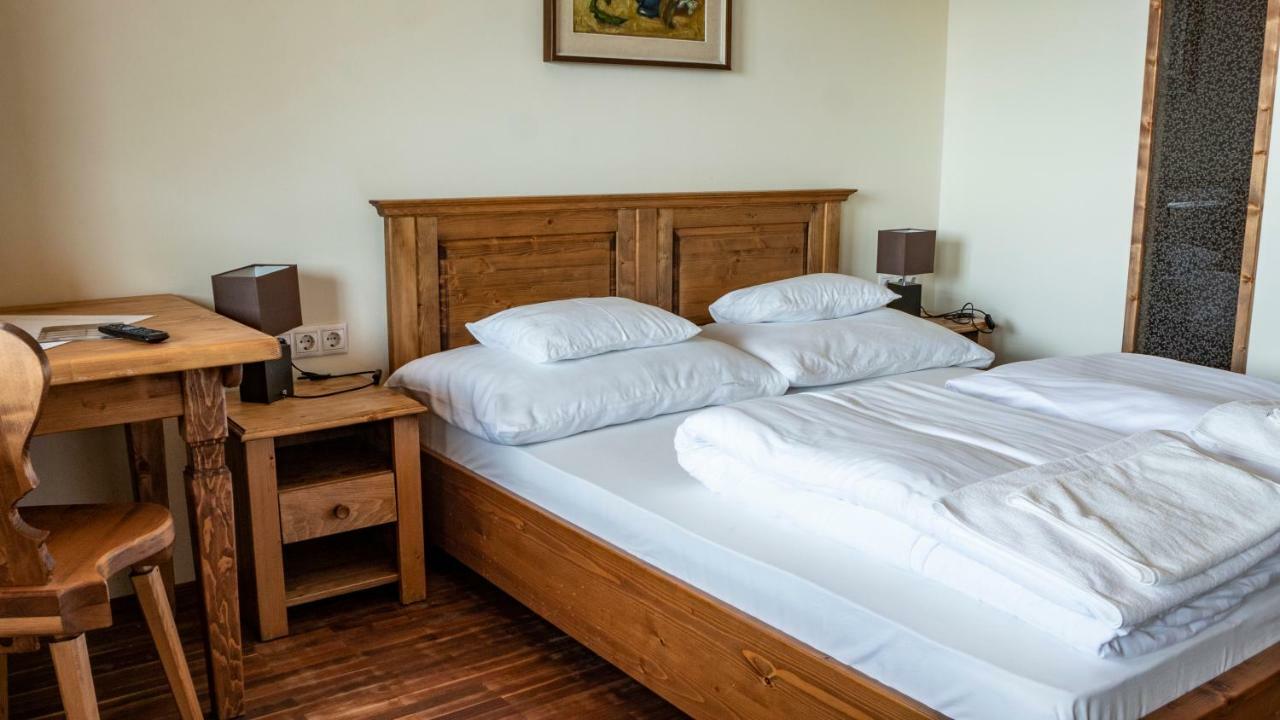 Ebner Pince - Panzio Bed & Breakfast Turbekpuszta Exterior photo